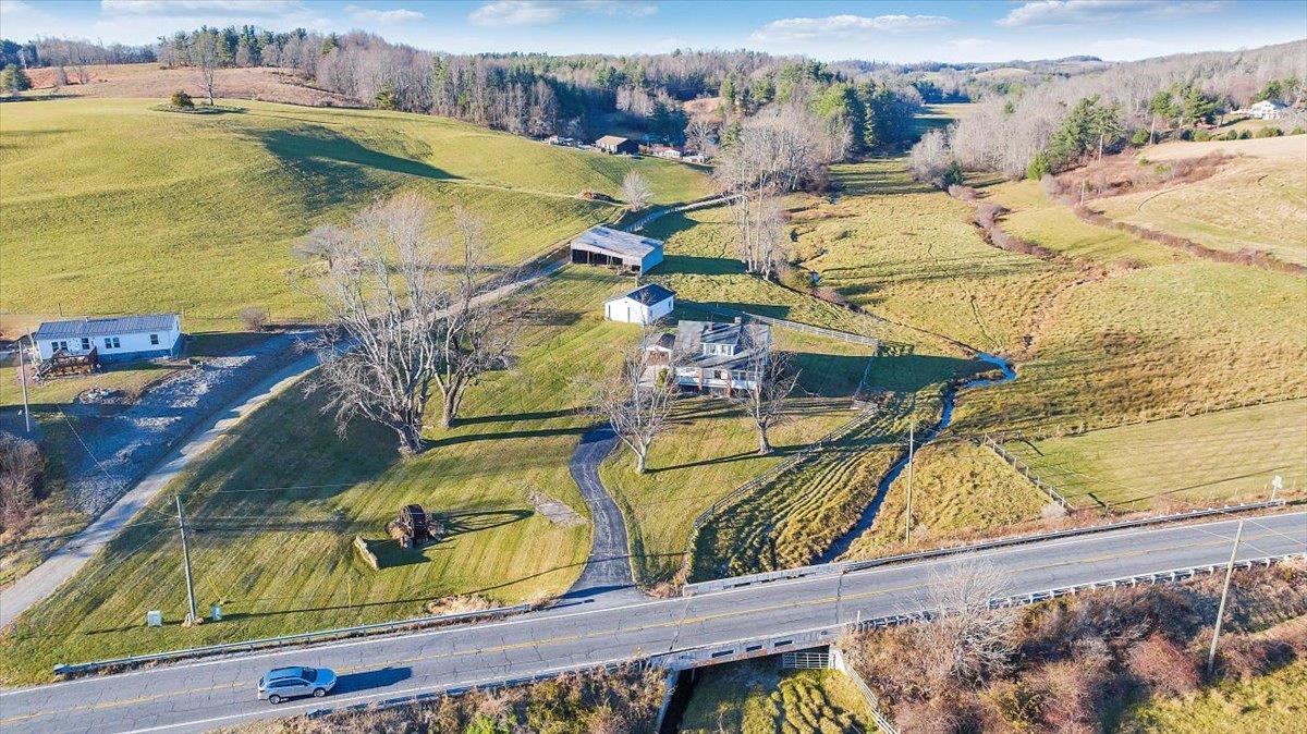 6629 Floyd Highway N Check VA 24072