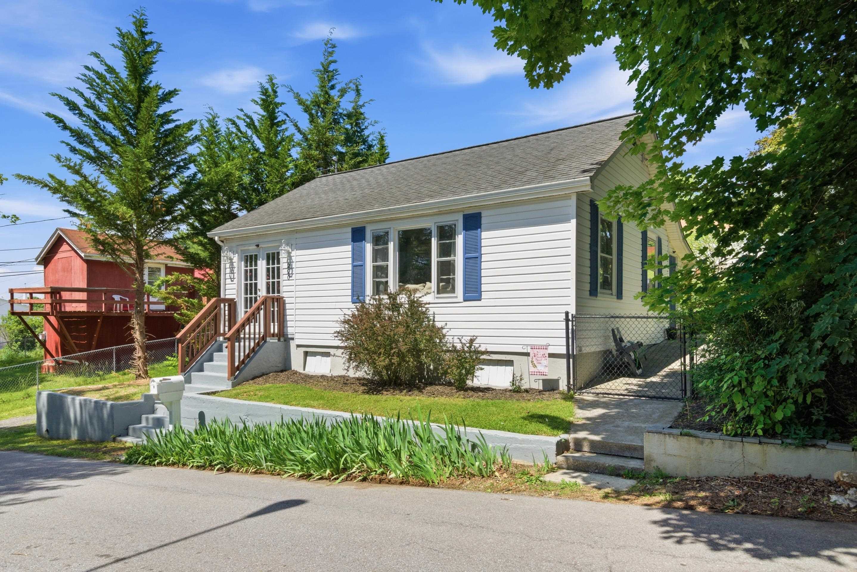 220 Mitchell Street Christiansburg VA 24073