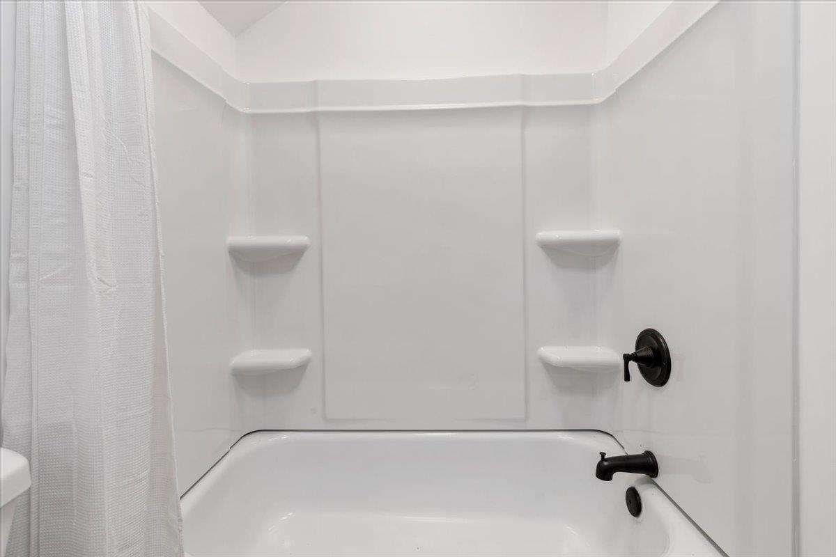 107 Ferry Court Pulaski VA 24301