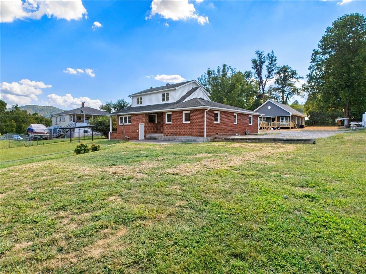 107 Ferry Court Pulaski VA 24301