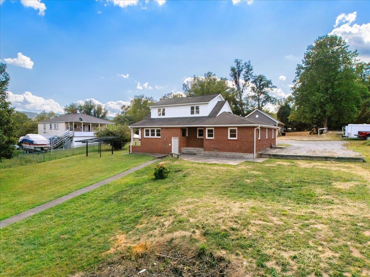 107 Ferry Court Pulaski VA 24301