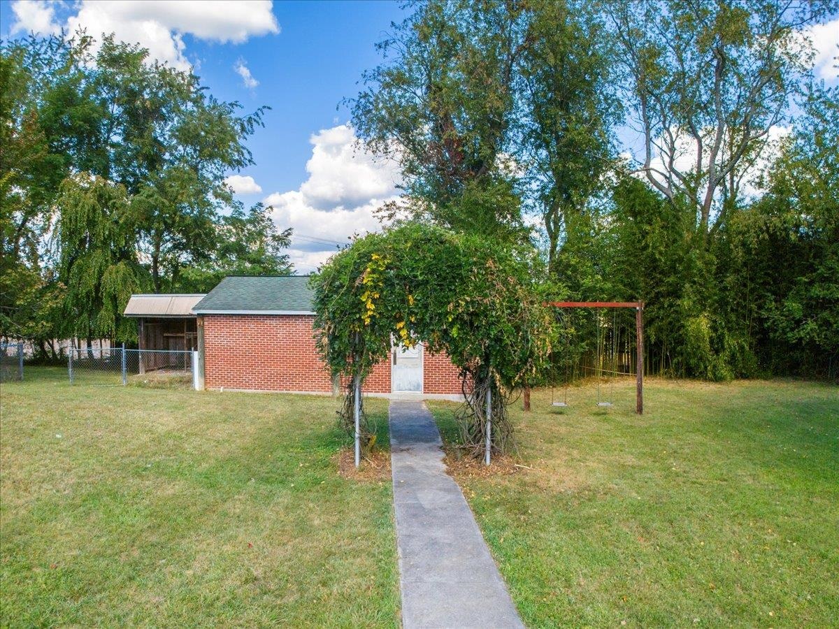 107 Ferry Court Pulaski VA 24301