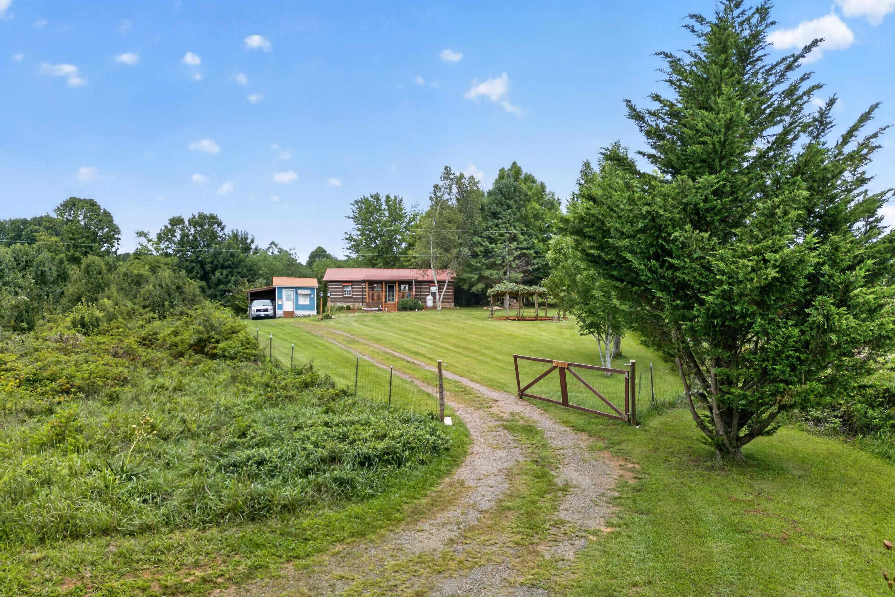85 Volunteer Ridge Trail Hillsville VA 24343