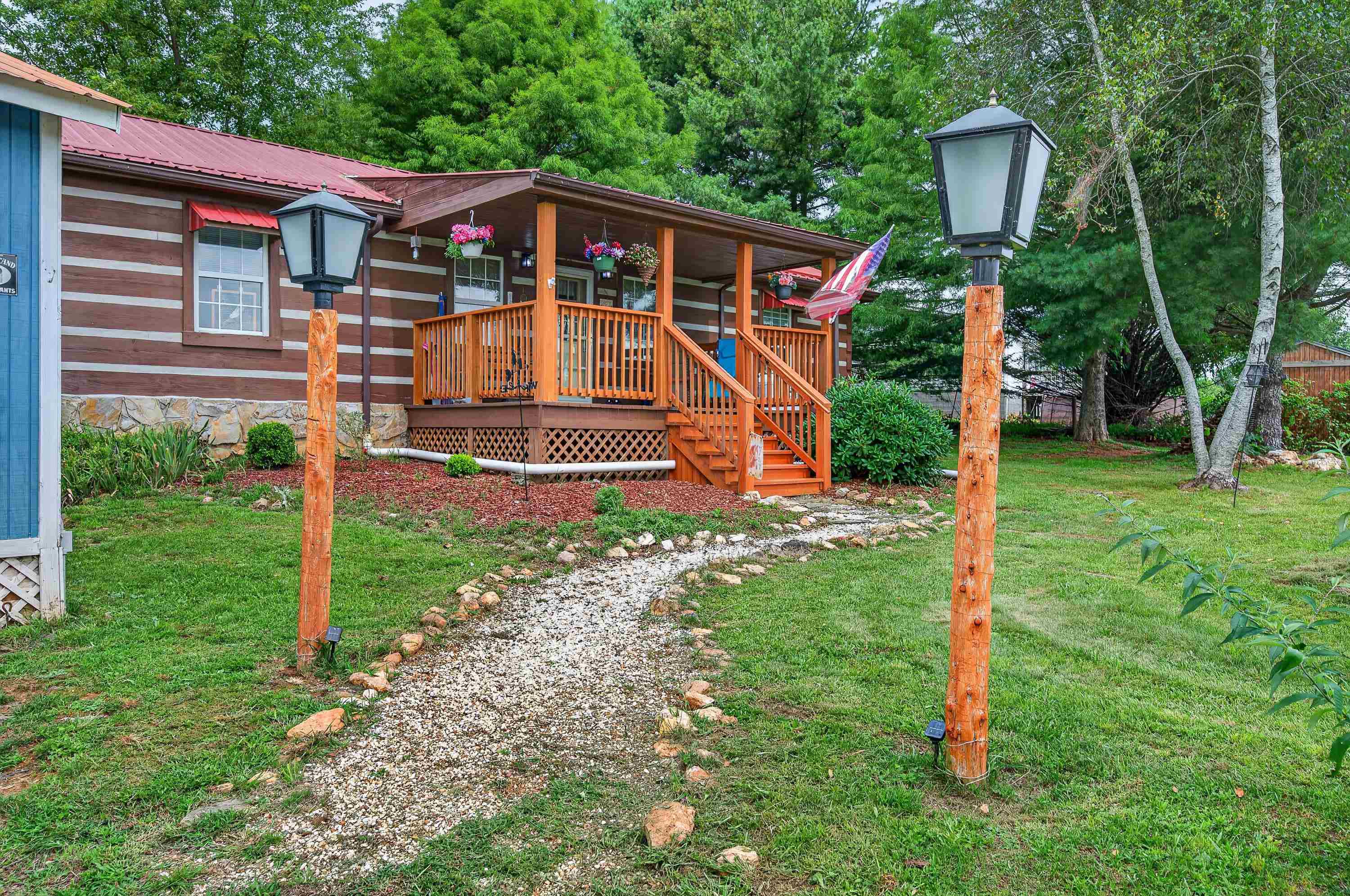 85 Volunteer Ridge Trail Hillsville VA 24343
