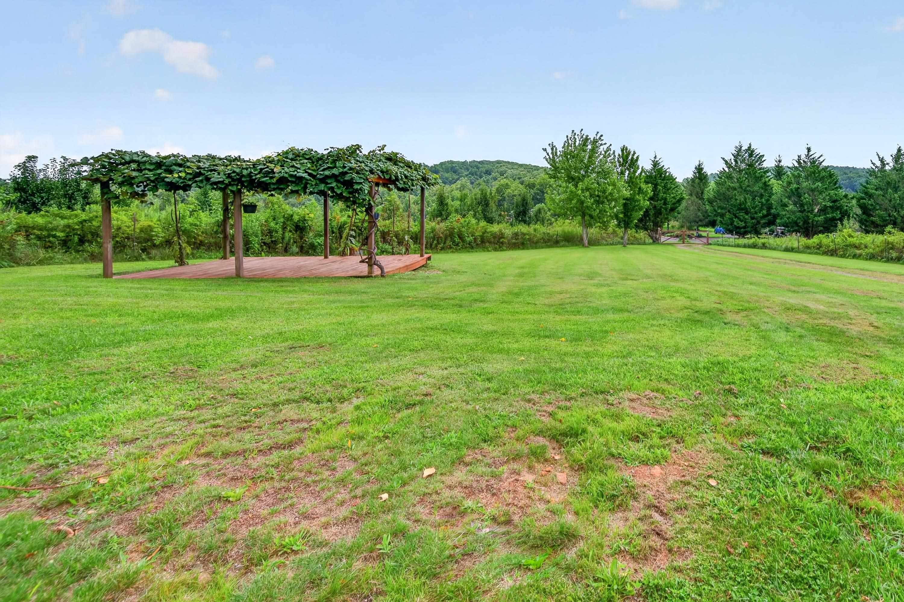 85 Volunteer Ridge Trail Hillsville VA 24343