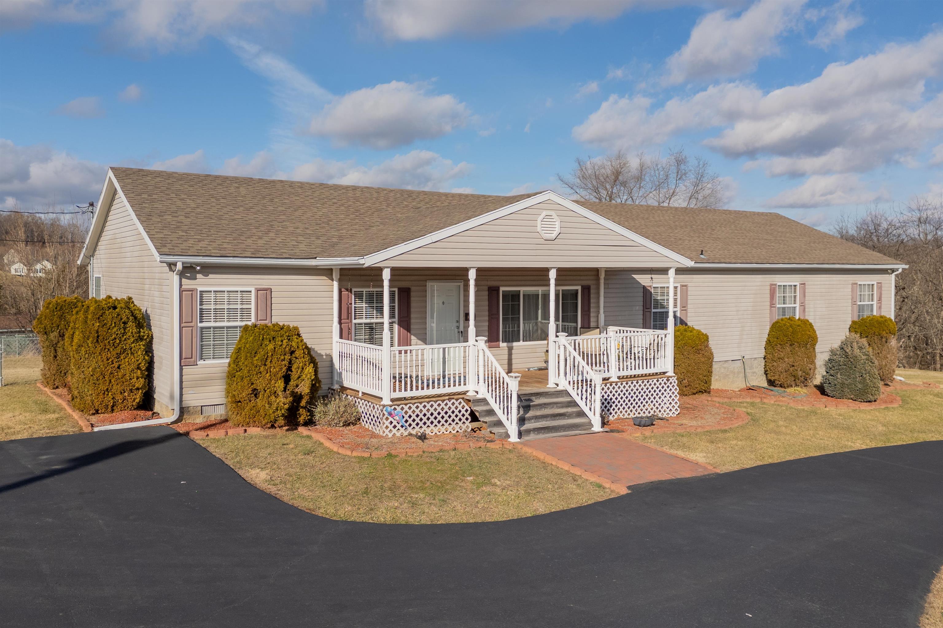 2061 Bob White Boulevard Pulaski VA 24301