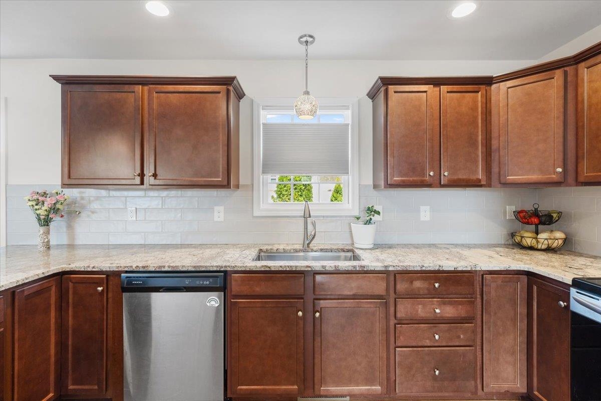152 Prairie View Lane Pembroke VA 24136