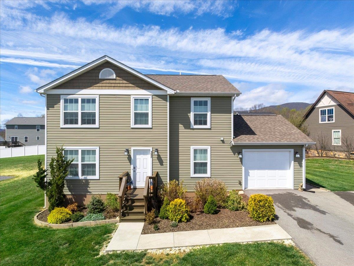 152 Prairie View Lane Pembroke VA 24136