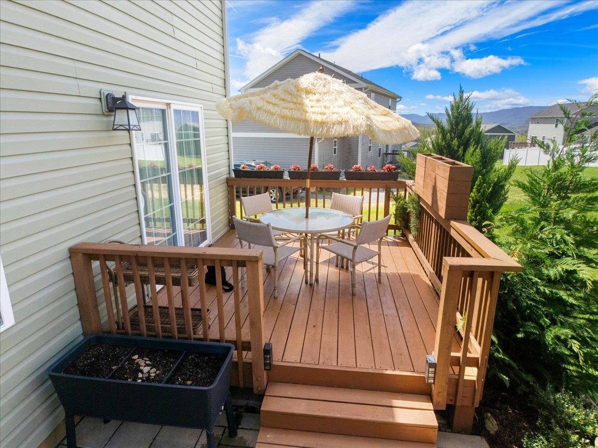152 Prairie View Lane Pembroke VA 24136