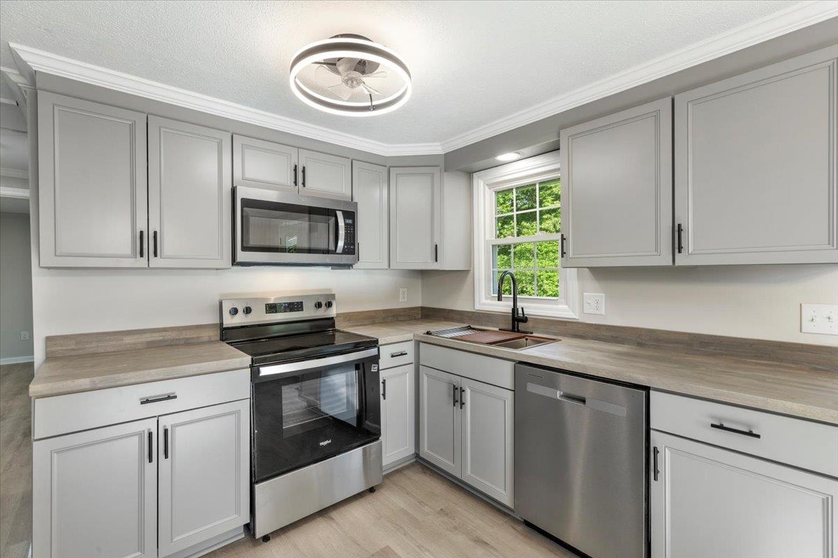 325 Mulberry Drive Christiansburg VA 24073