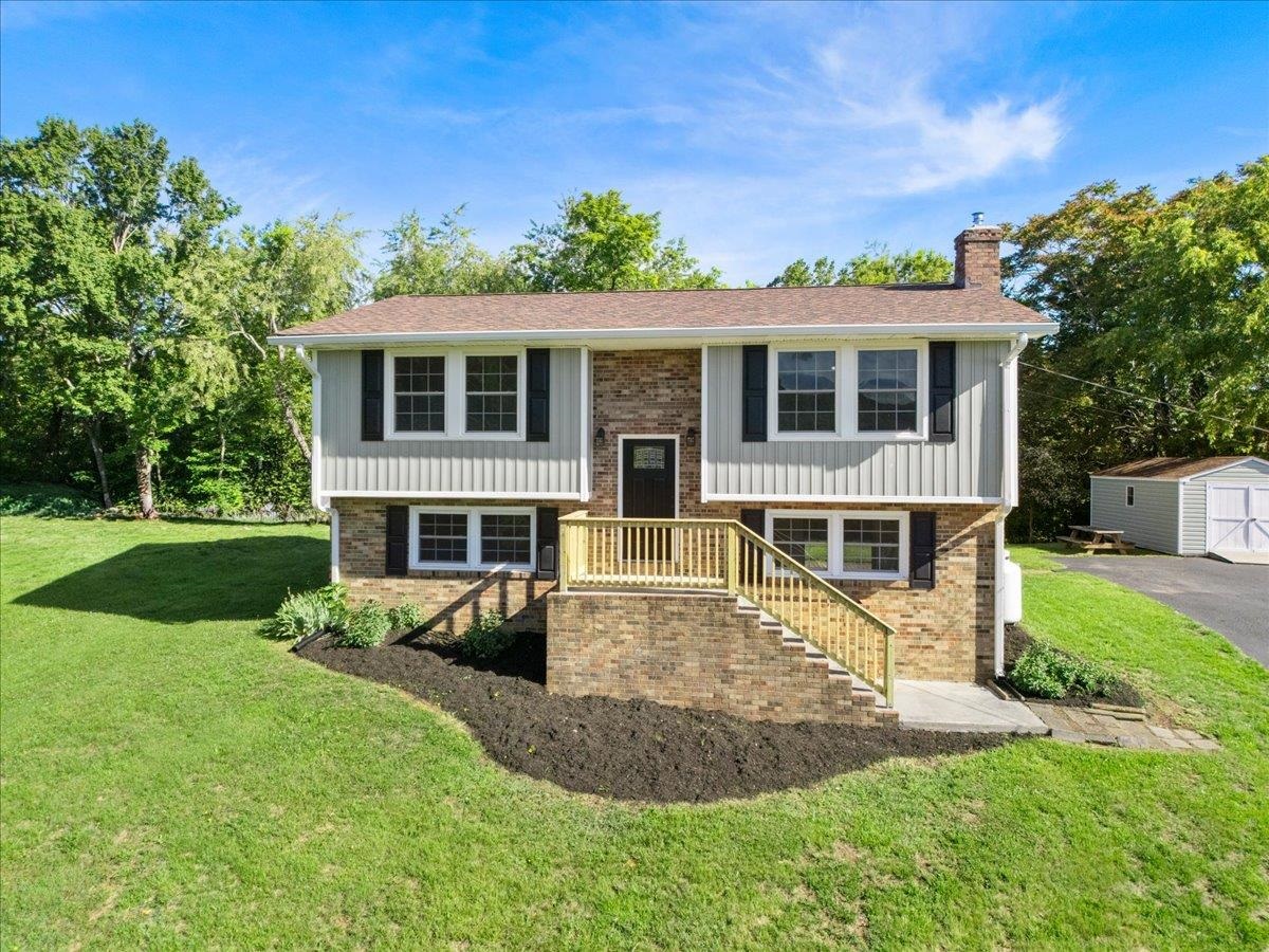 325 Mulberry Drive Christiansburg VA 24073