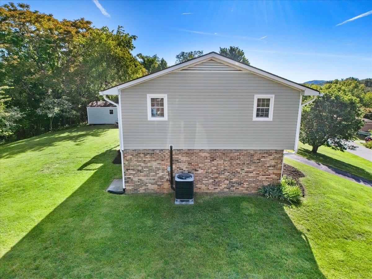 325 Mulberry Drive Christiansburg VA 24073