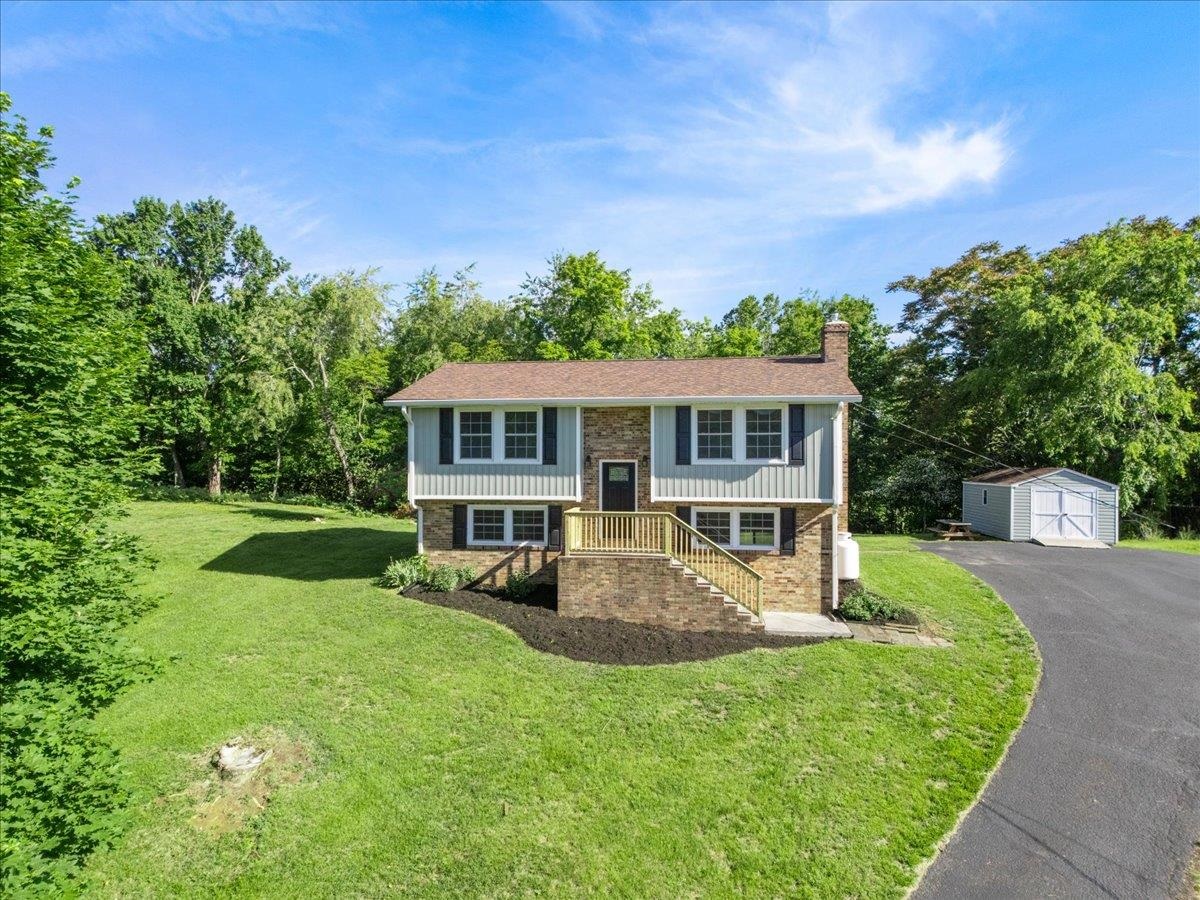 325 Mulberry Drive Christiansburg VA 24073