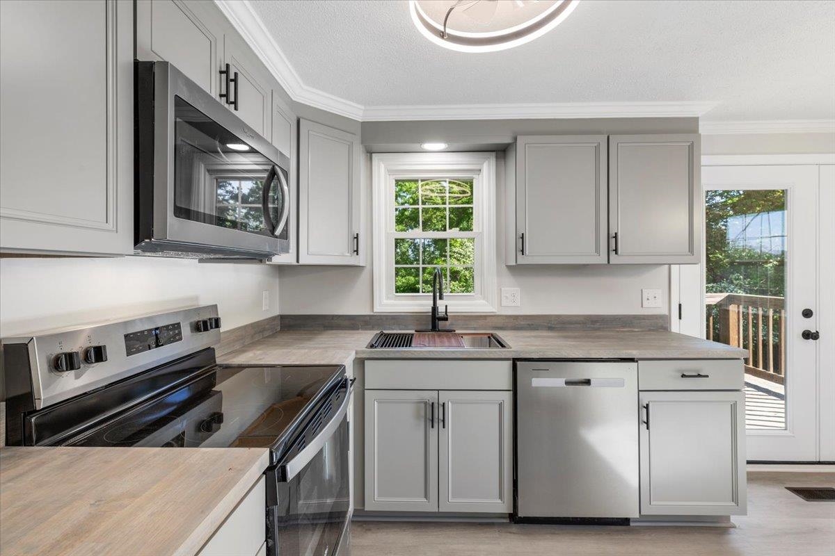 325 Mulberry Drive Christiansburg VA 24073