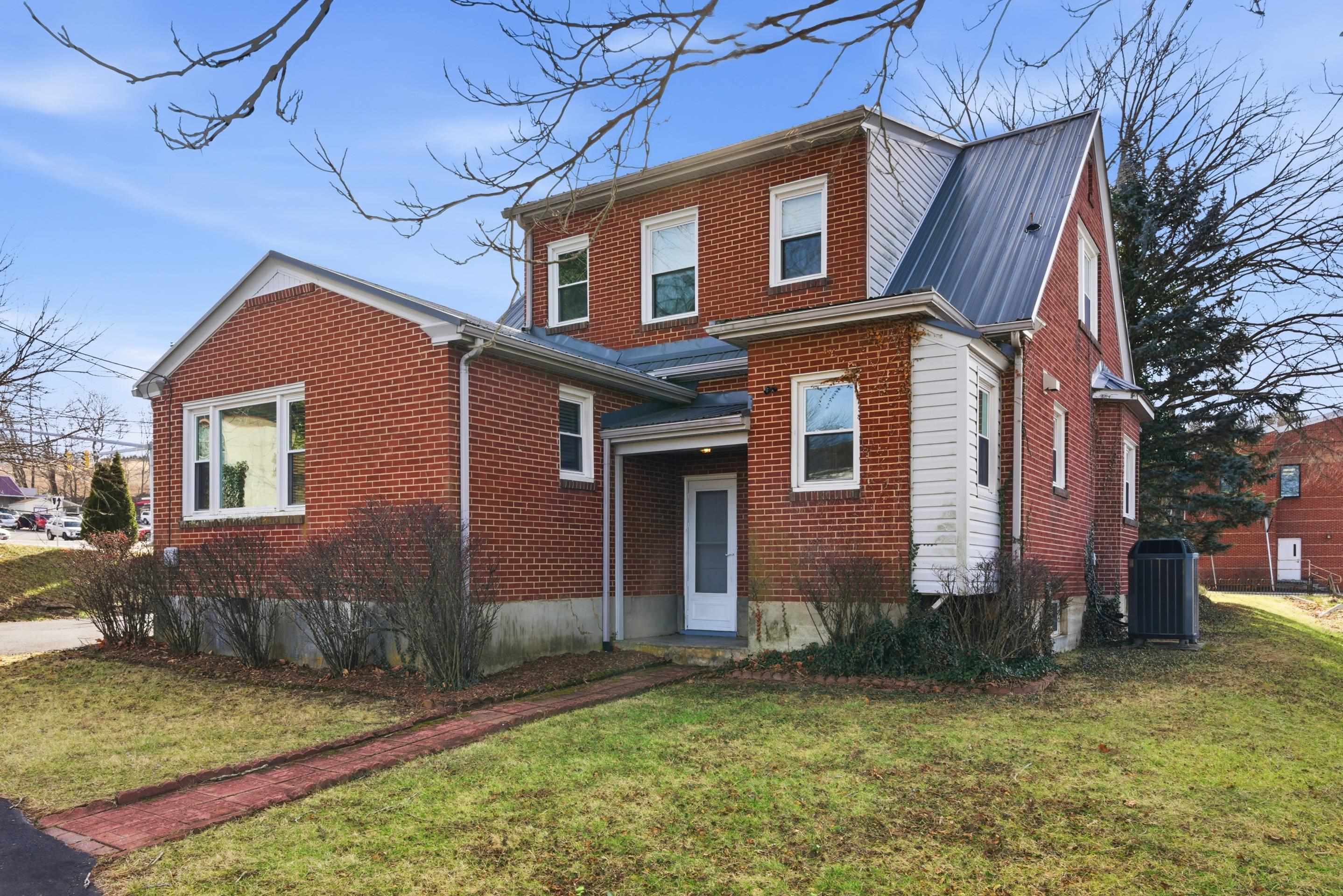 7 Radford Street NW Christiansburg VA 24073