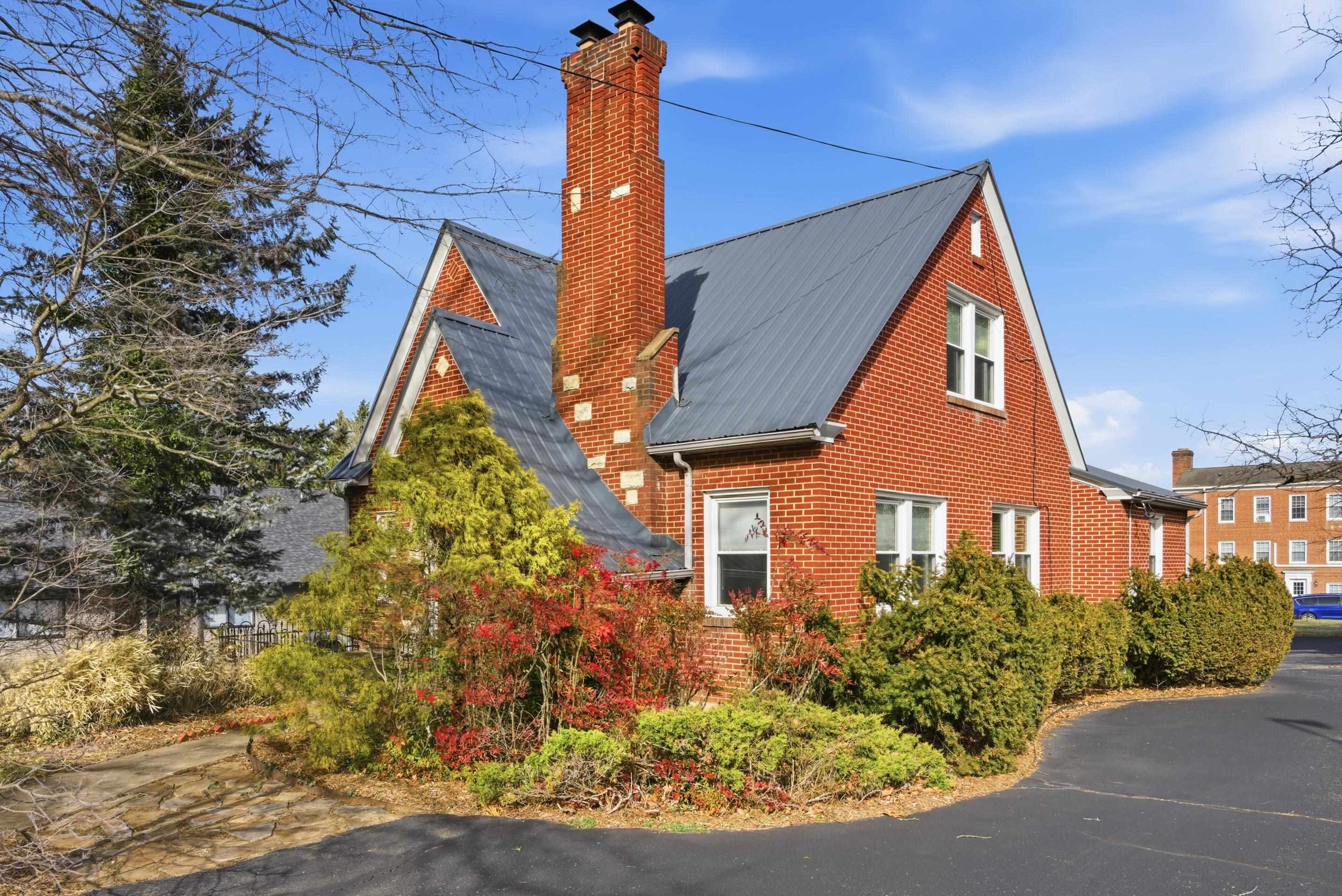 7 Radford Street NW Christiansburg VA 24073