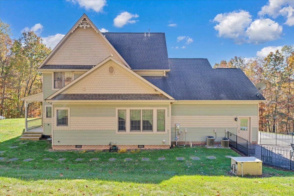 11309 Cumberland Gap Road NW New Castle VA 24127