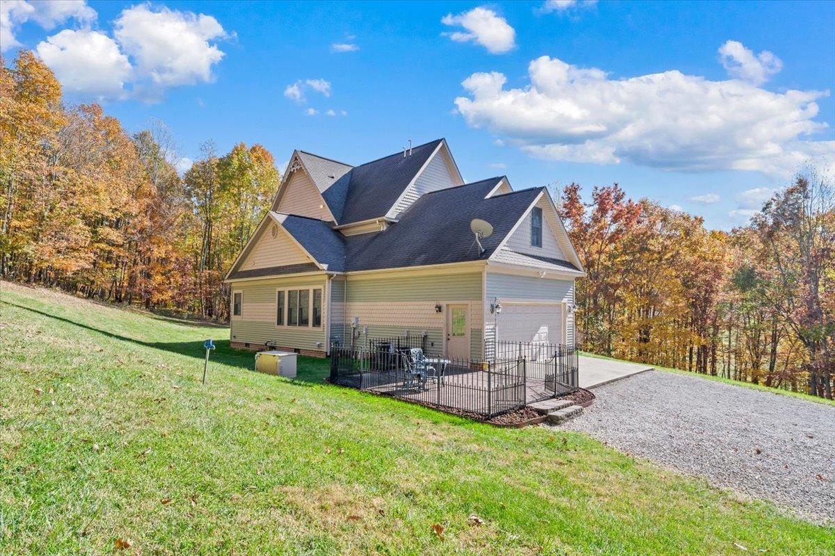 11309 Cumberland Gap Road NW New Castle VA 24127