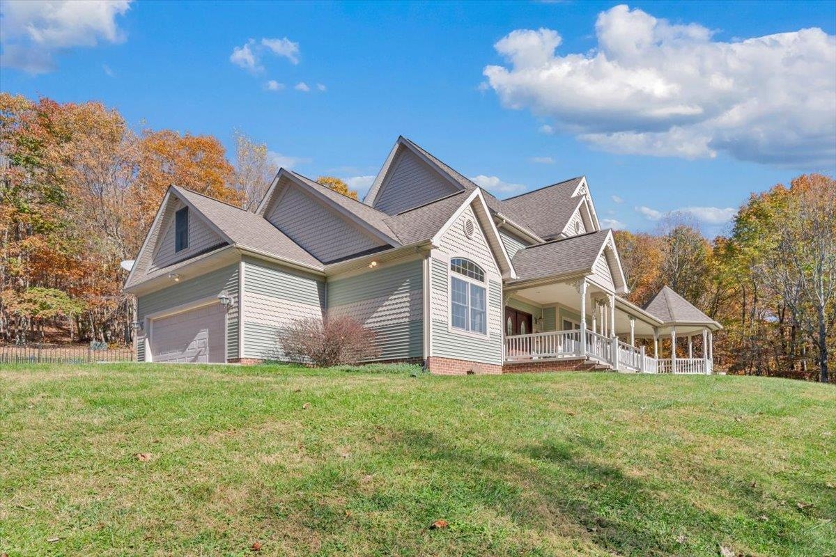11309 Cumberland Gap Road NW New Castle VA 24127