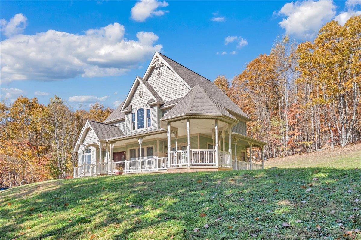 11309 Cumberland Gap Road NW New Castle VA 24127