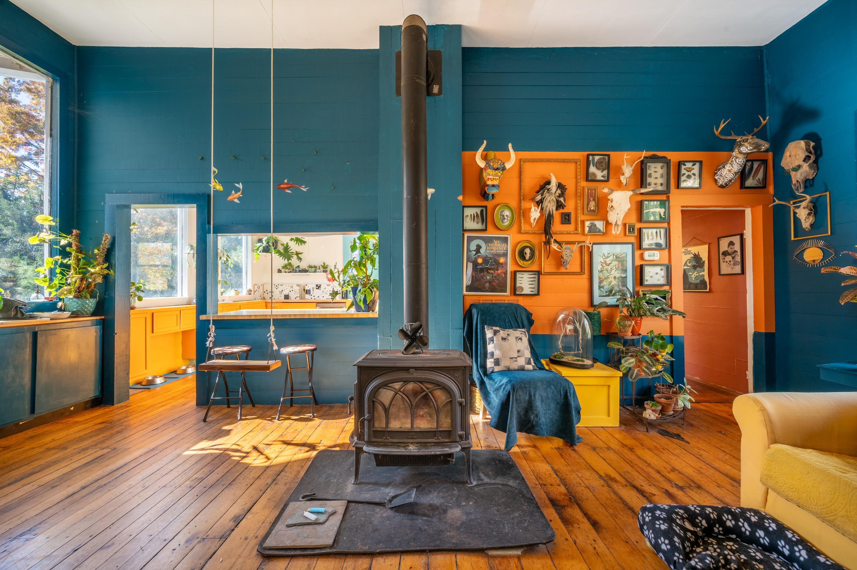 3056 Indian Valley Road NW Radford VA 24141