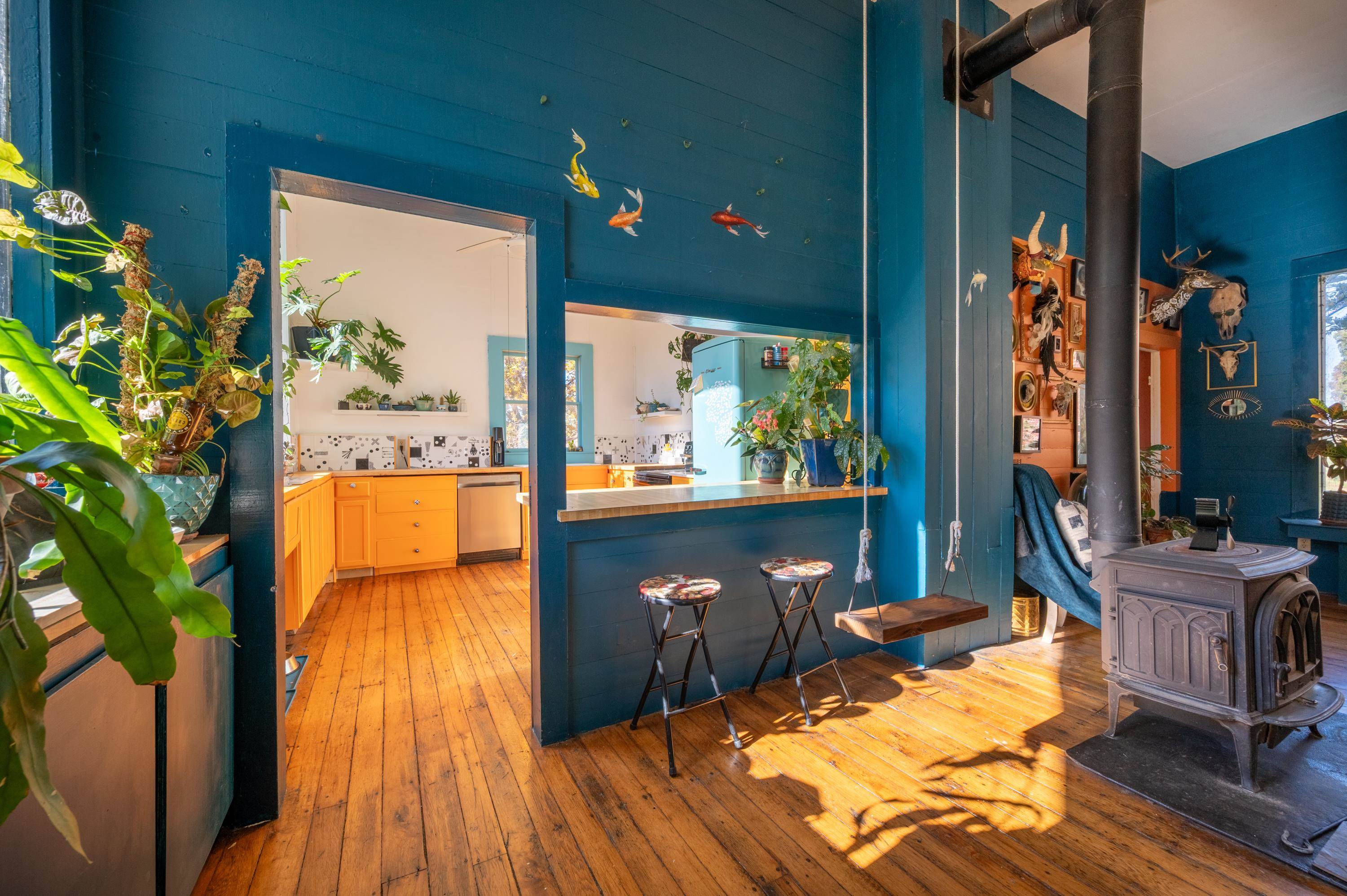 3056 Indian Valley Road NW Radford VA 24141