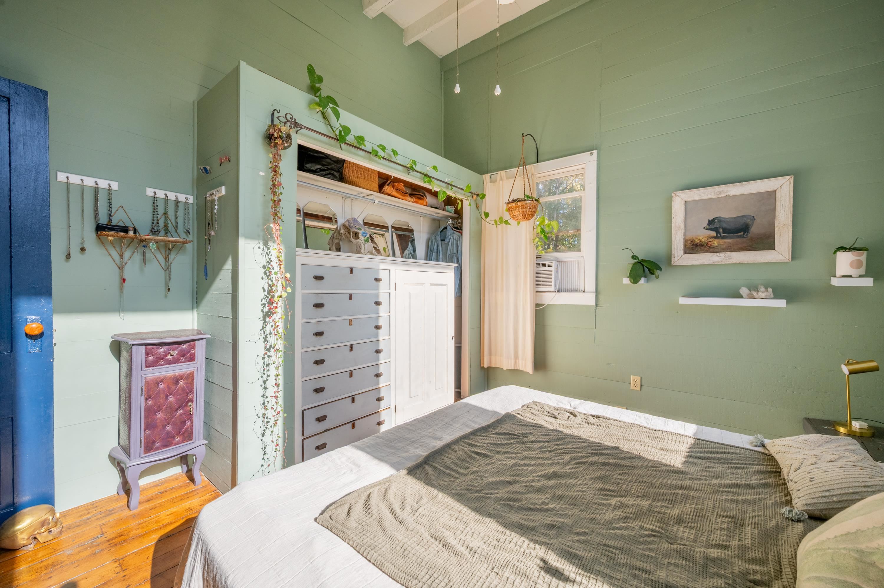 3056 Indian Valley Road NW Radford VA 24141