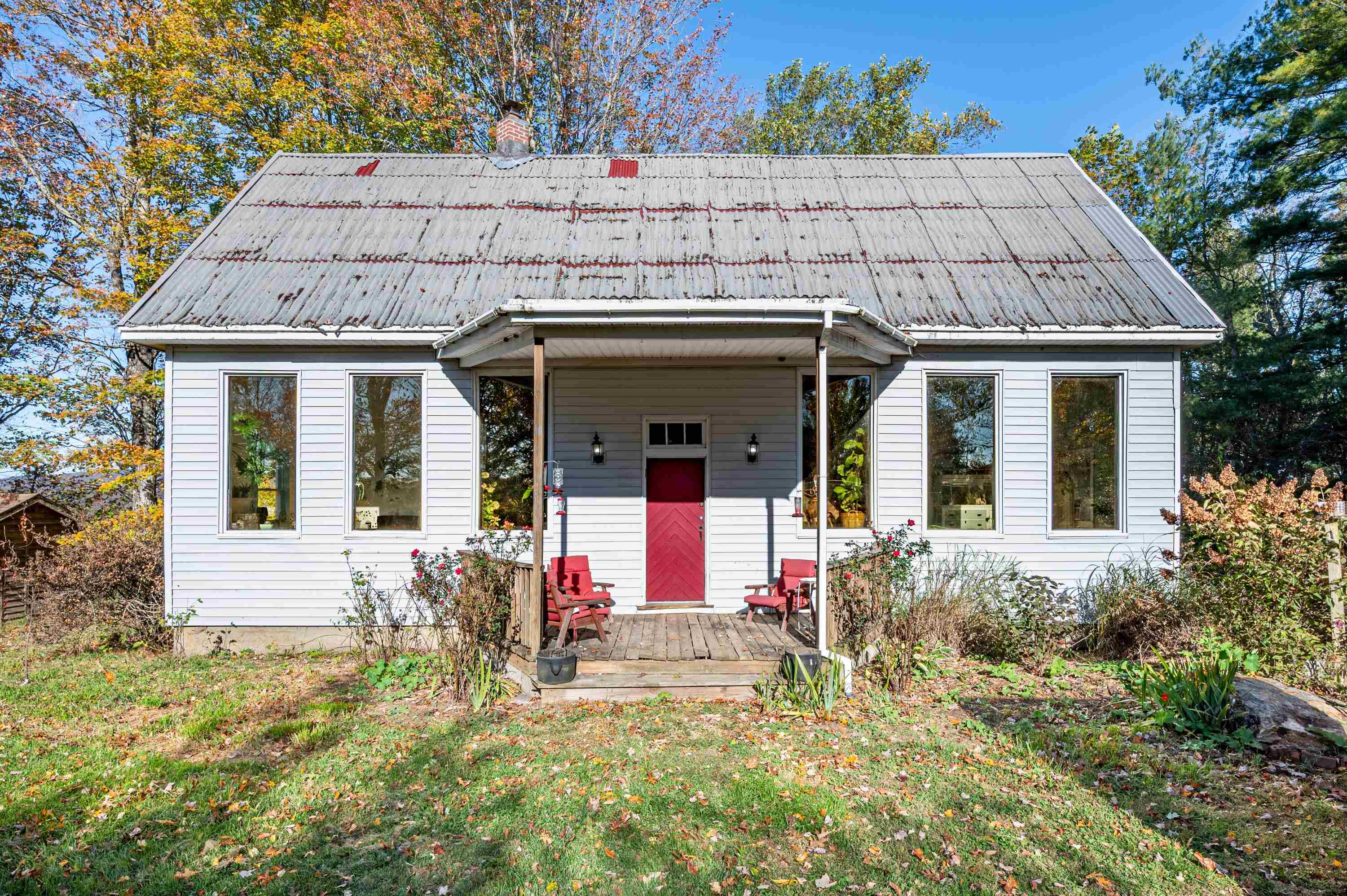 3056 Indian Valley Road NW Radford VA 24141