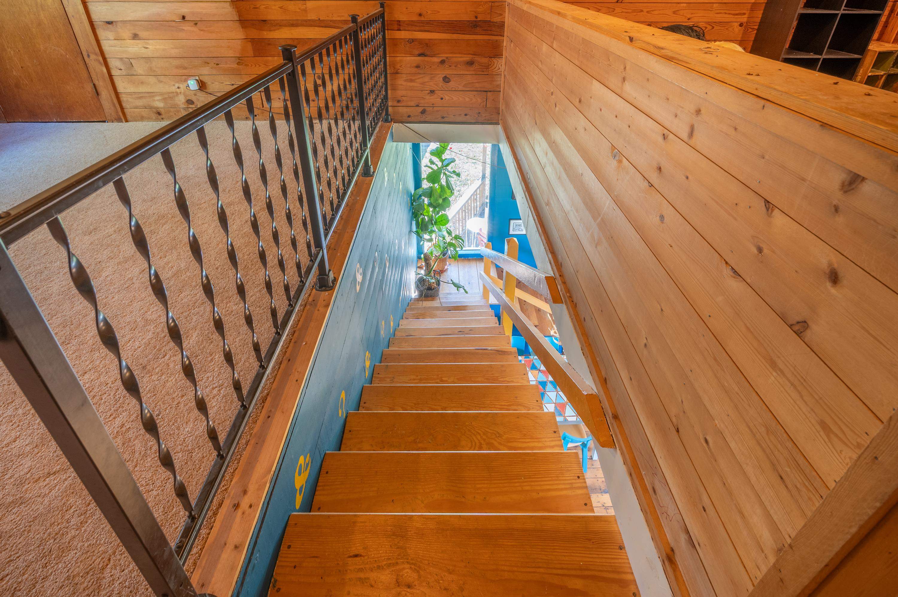 3056 Indian Valley Road NW Radford VA 24141