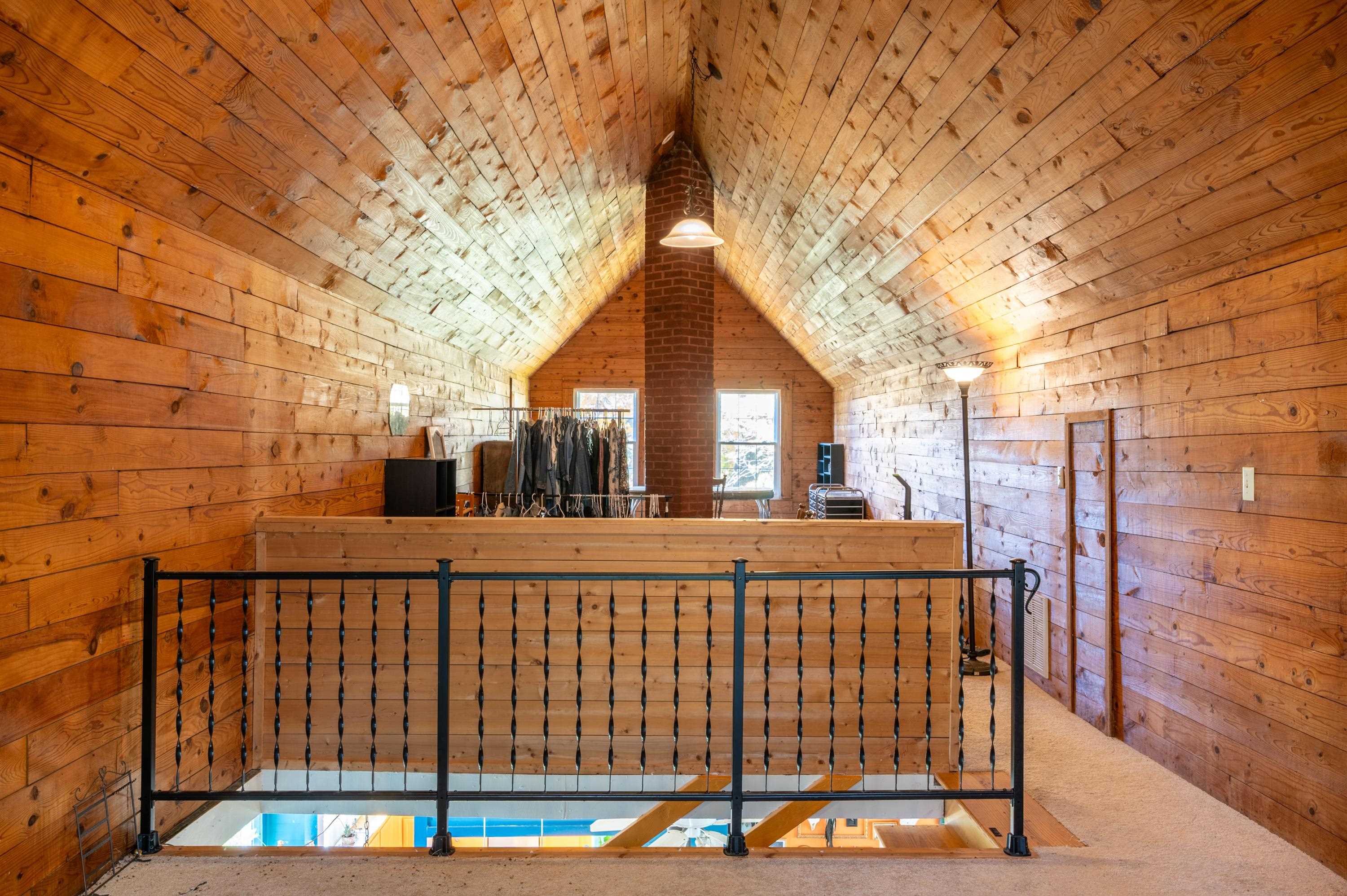 3056 Indian Valley Road NW Radford VA 24141