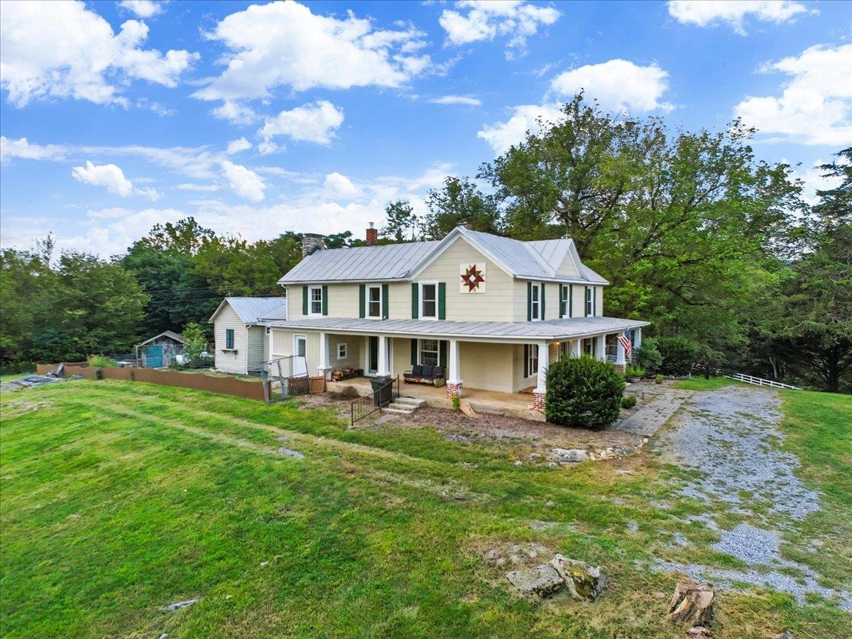 7758 Old Fincastle Road Fincastle VA 24090