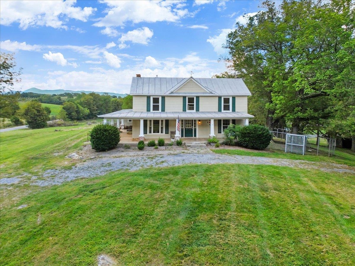 7758 Old Fincastle Road Fincastle VA 24090