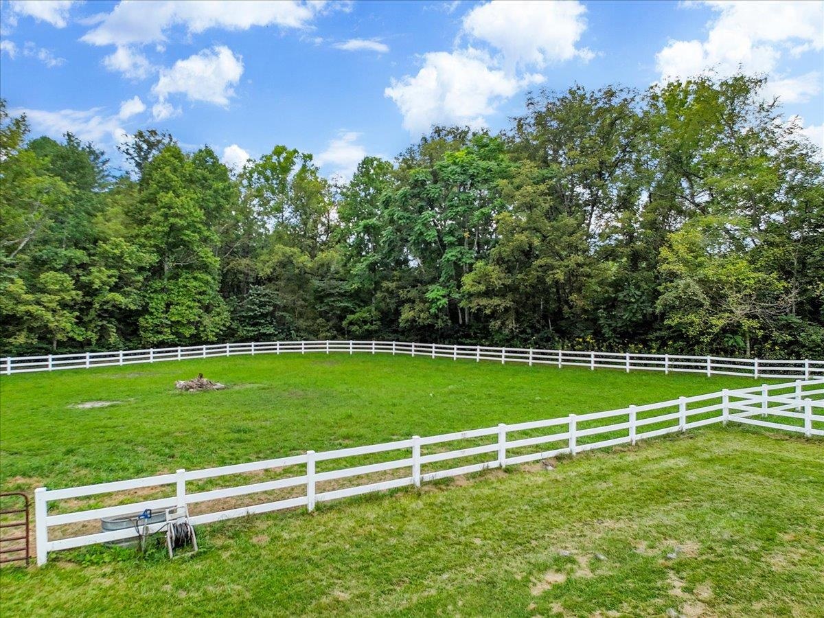 7758 Old Fincastle Road Fincastle VA 24090