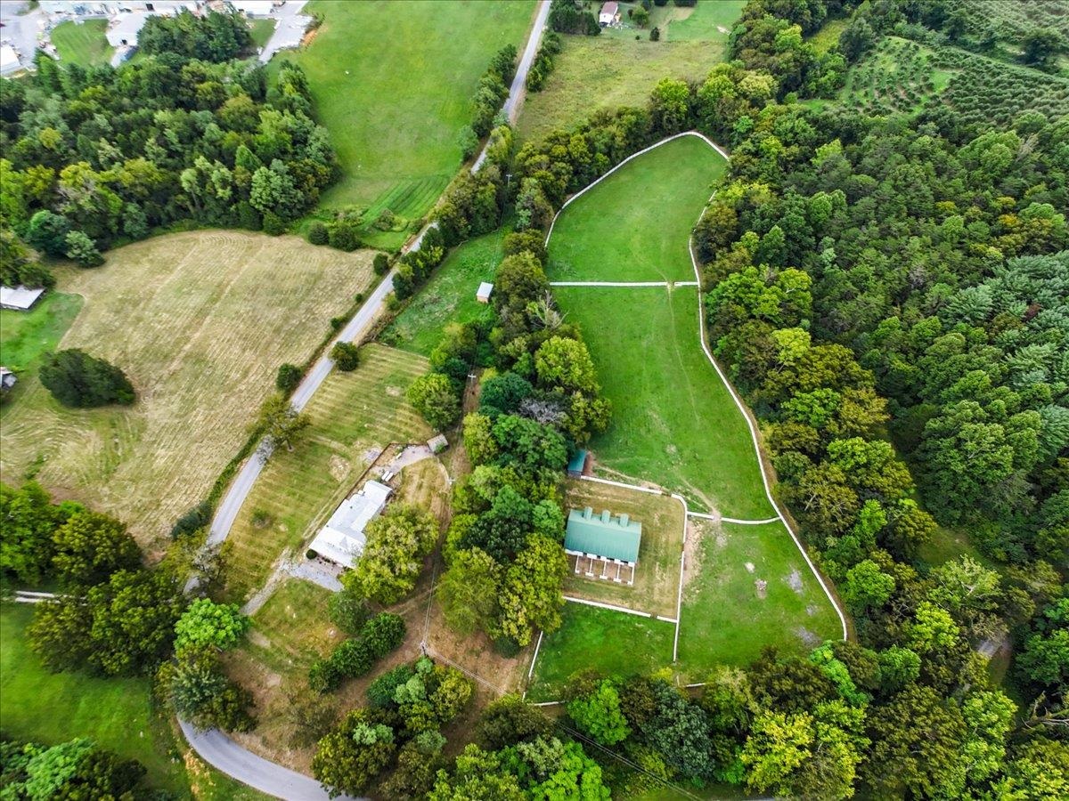 7758 Old Fincastle Road Fincastle VA 24090