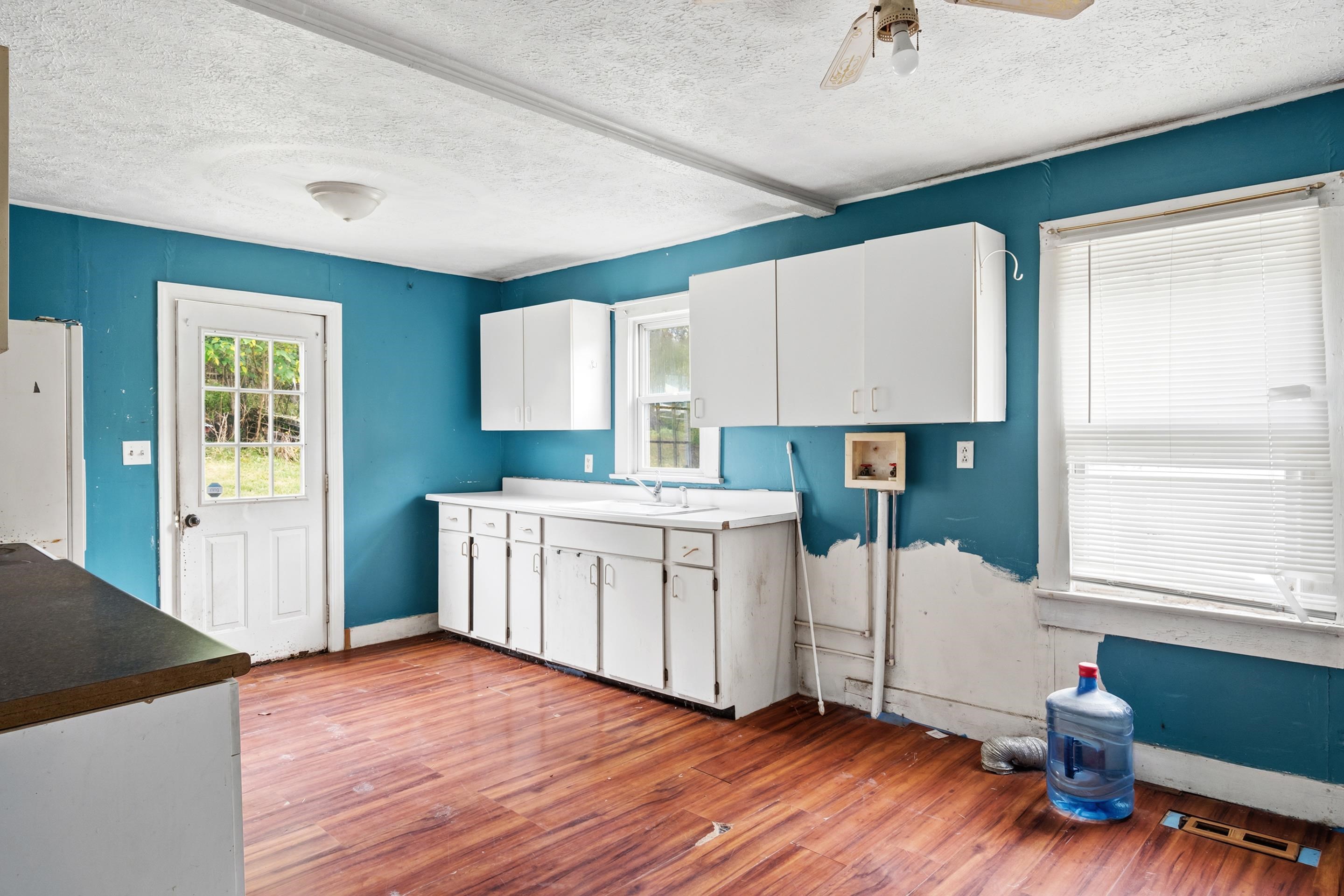 221 Walton Road Radford VA 24141
