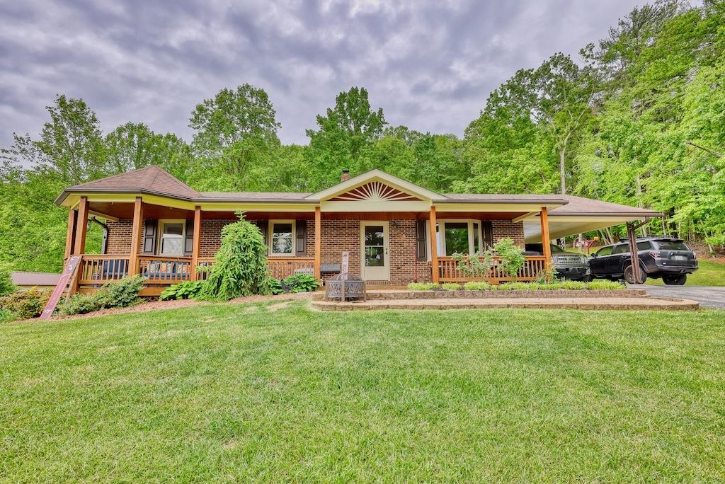 1530 Ridgeview Road Floyd VA 24091