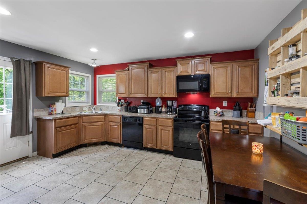 8379 Blackfish Drive Radford VA 24141
