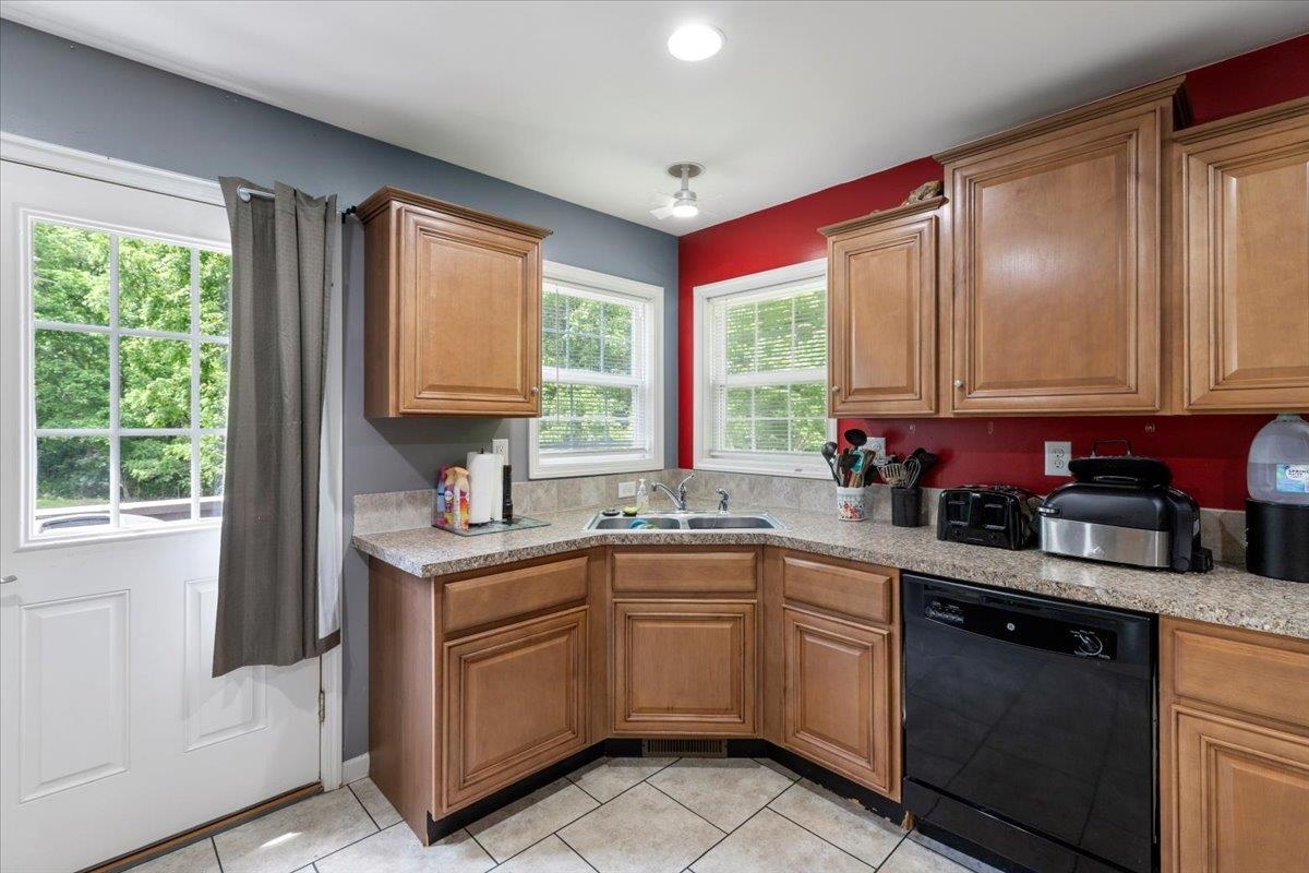 8379 Blackfish Drive Radford VA 24141