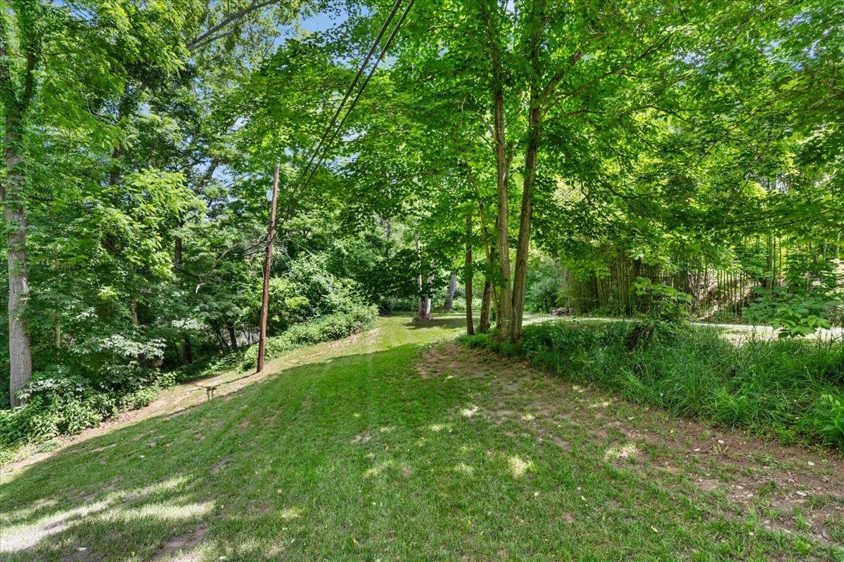 8379 Blackfish Drive Radford VA 24141