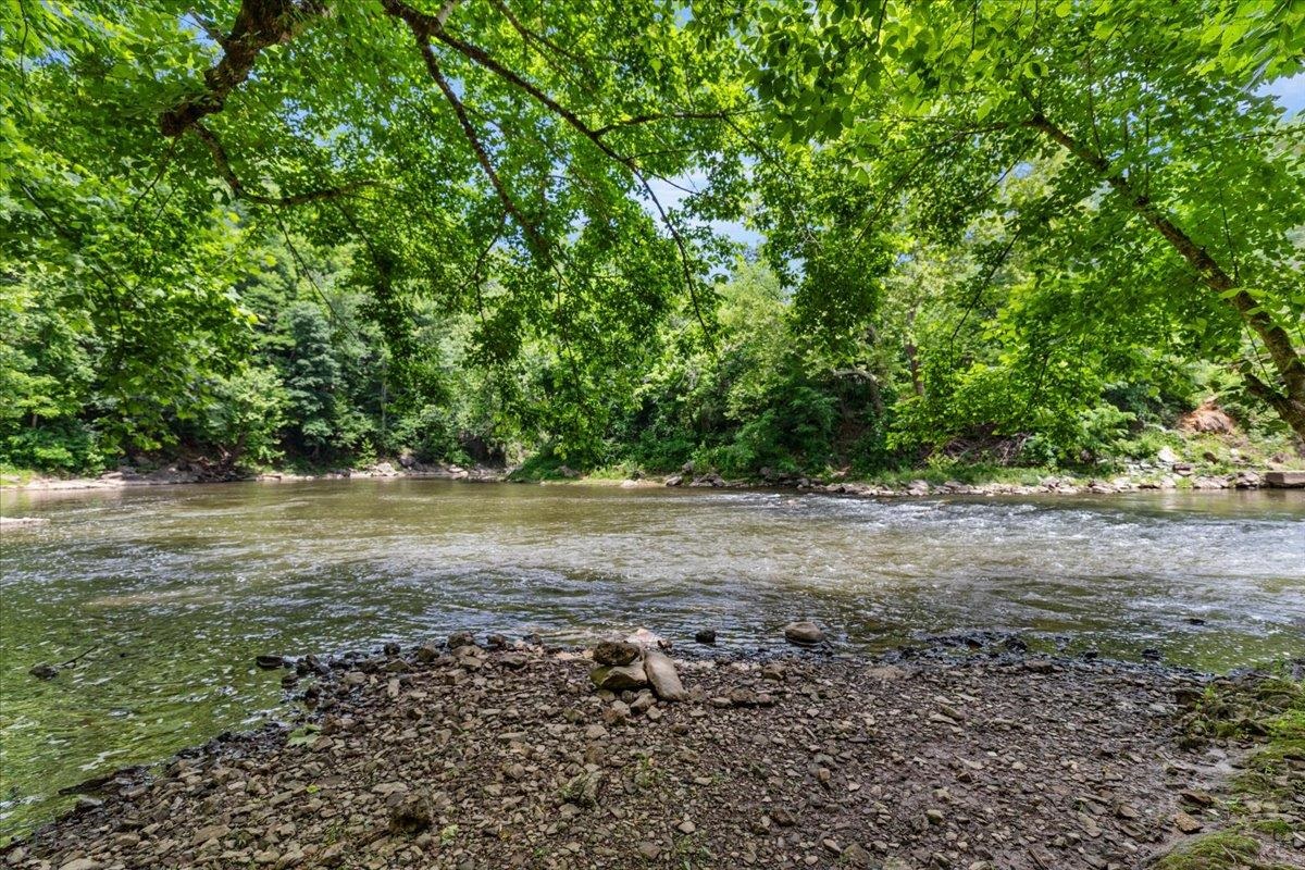 8379 Blackfish Drive Radford VA 24141