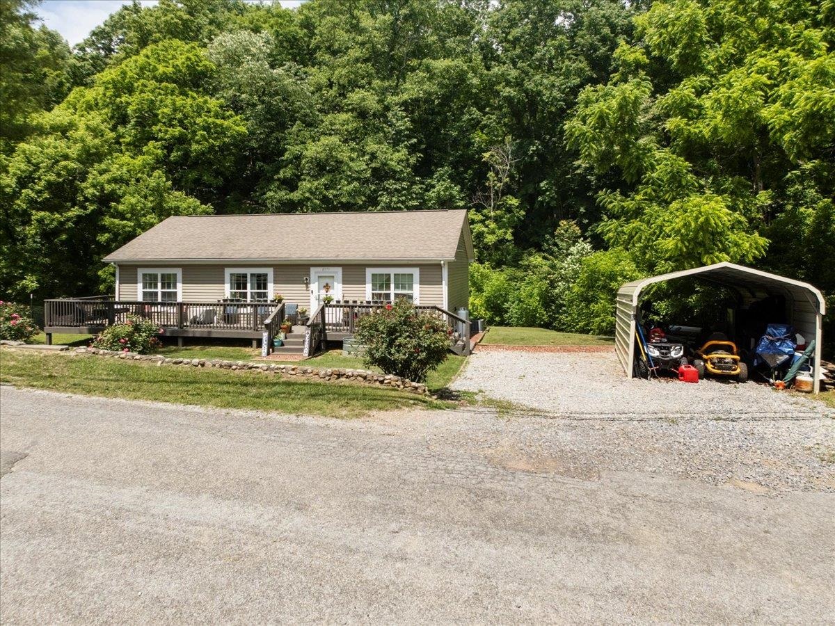 8379 Blackfish Drive Radford VA 24141