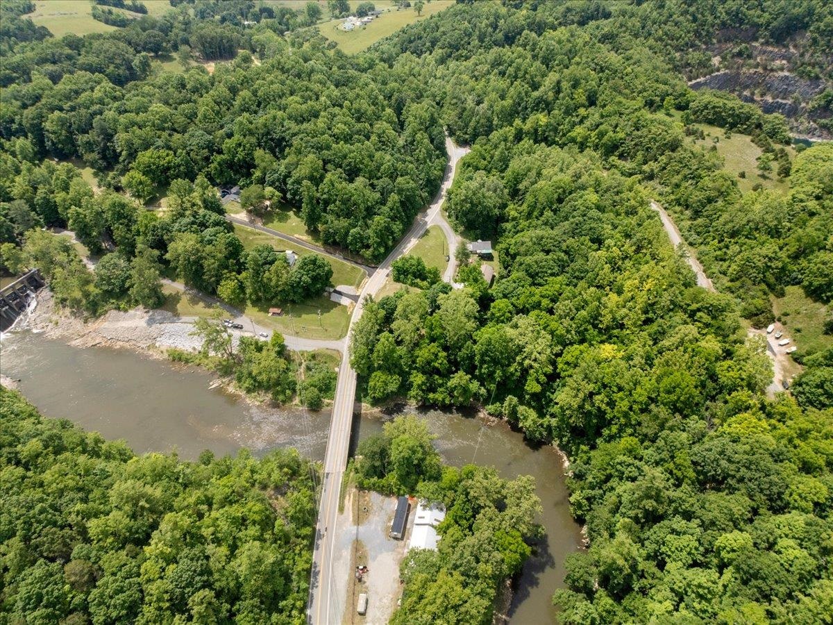 8379 Blackfish Drive Radford VA 24141