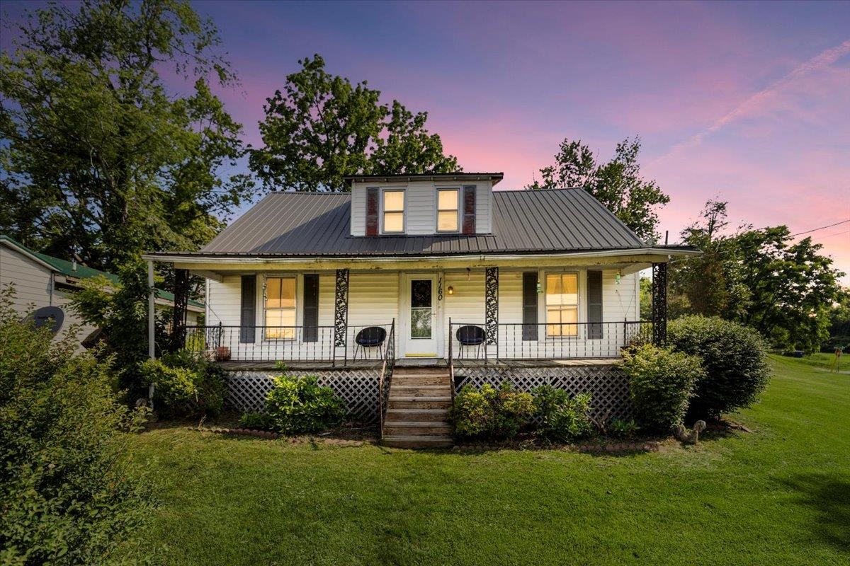 1160 Montgomery Street Christiansburg VA 24073