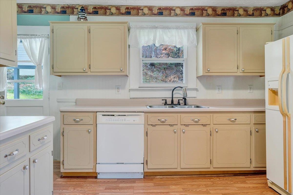 3957 Poplar Camp Road Hillsville VA 24343