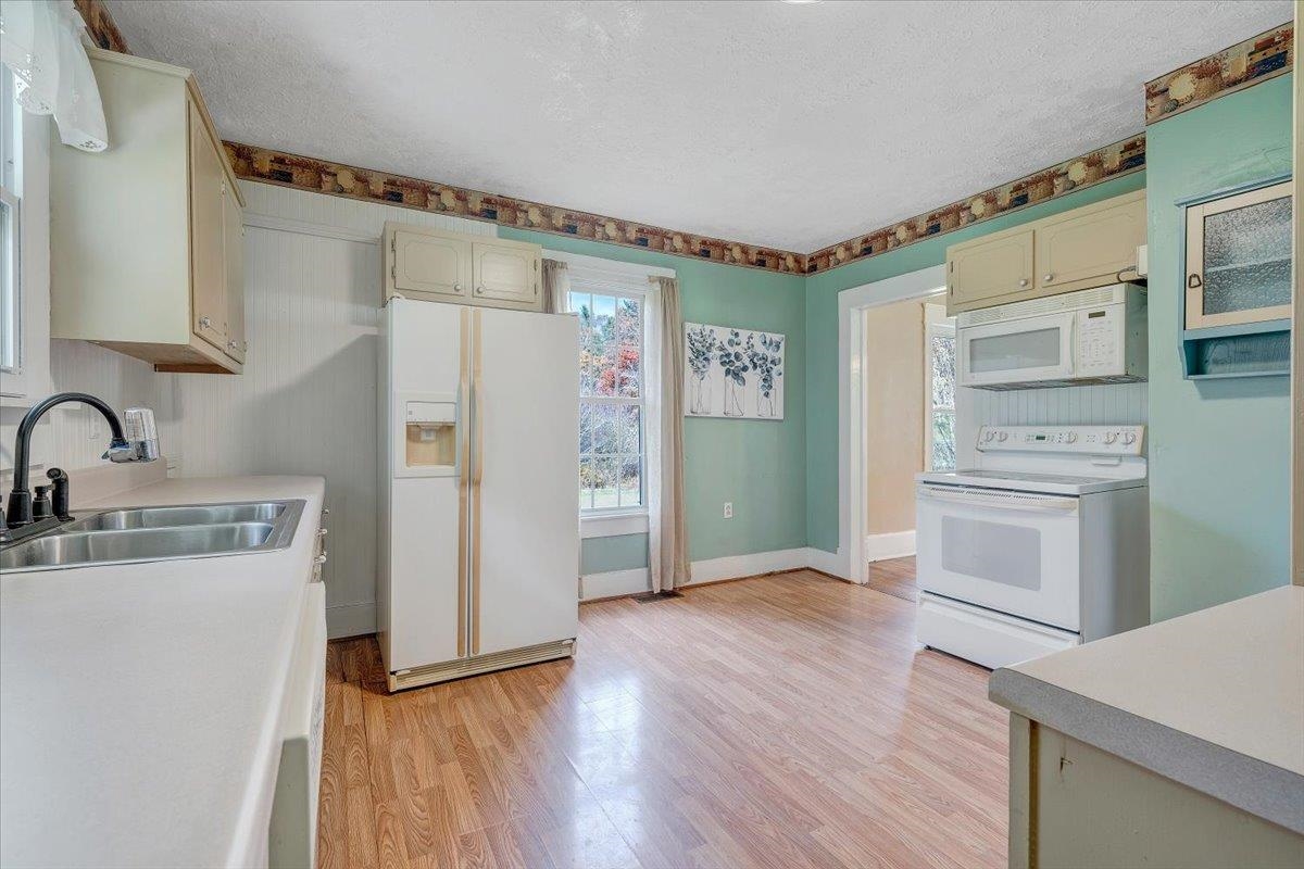 3957 Poplar Camp Road Hillsville VA 24343