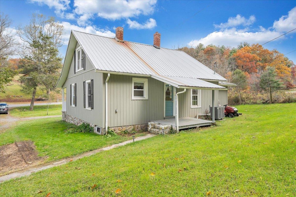 3957 Poplar Camp Road Hillsville VA 24343