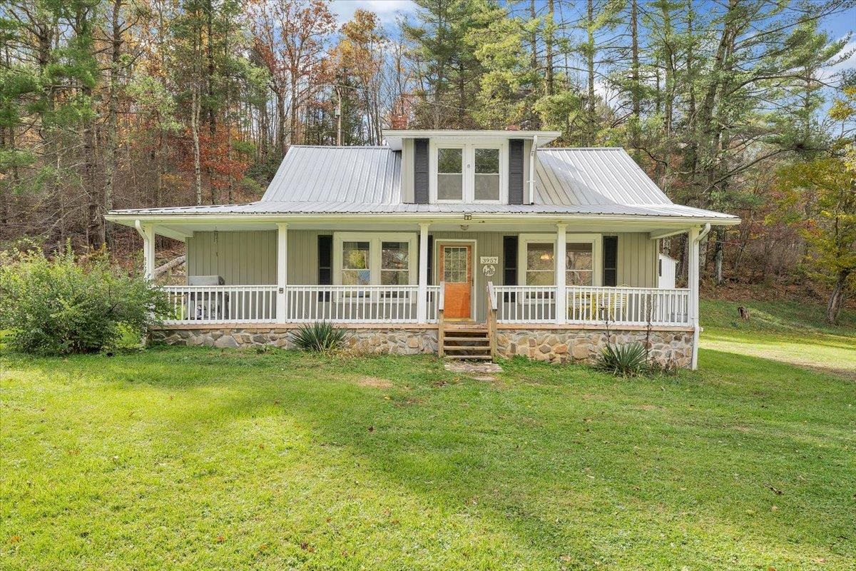 3957 Poplar Camp Road Hillsville VA 24343