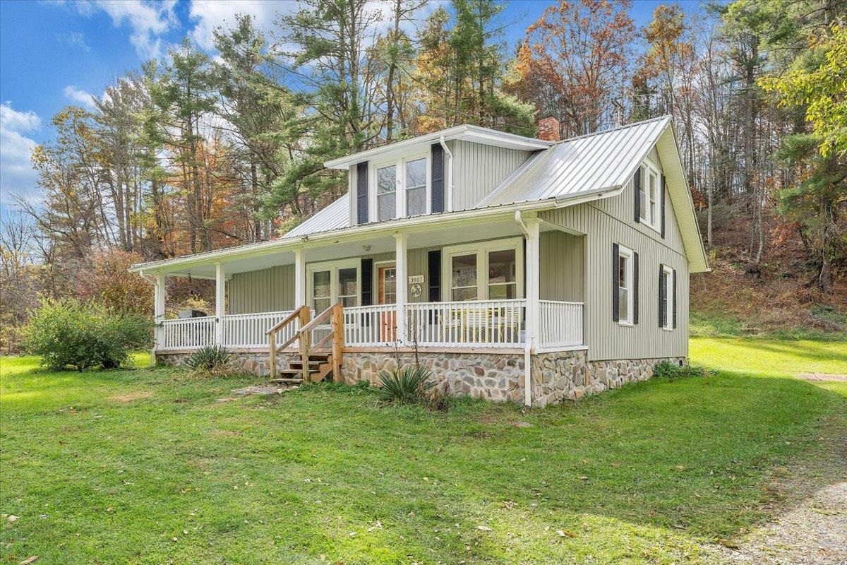 3957 Poplar Camp Road Hillsville VA 24343