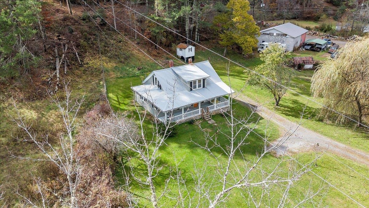 3957 Poplar Camp Road Hillsville VA 24343