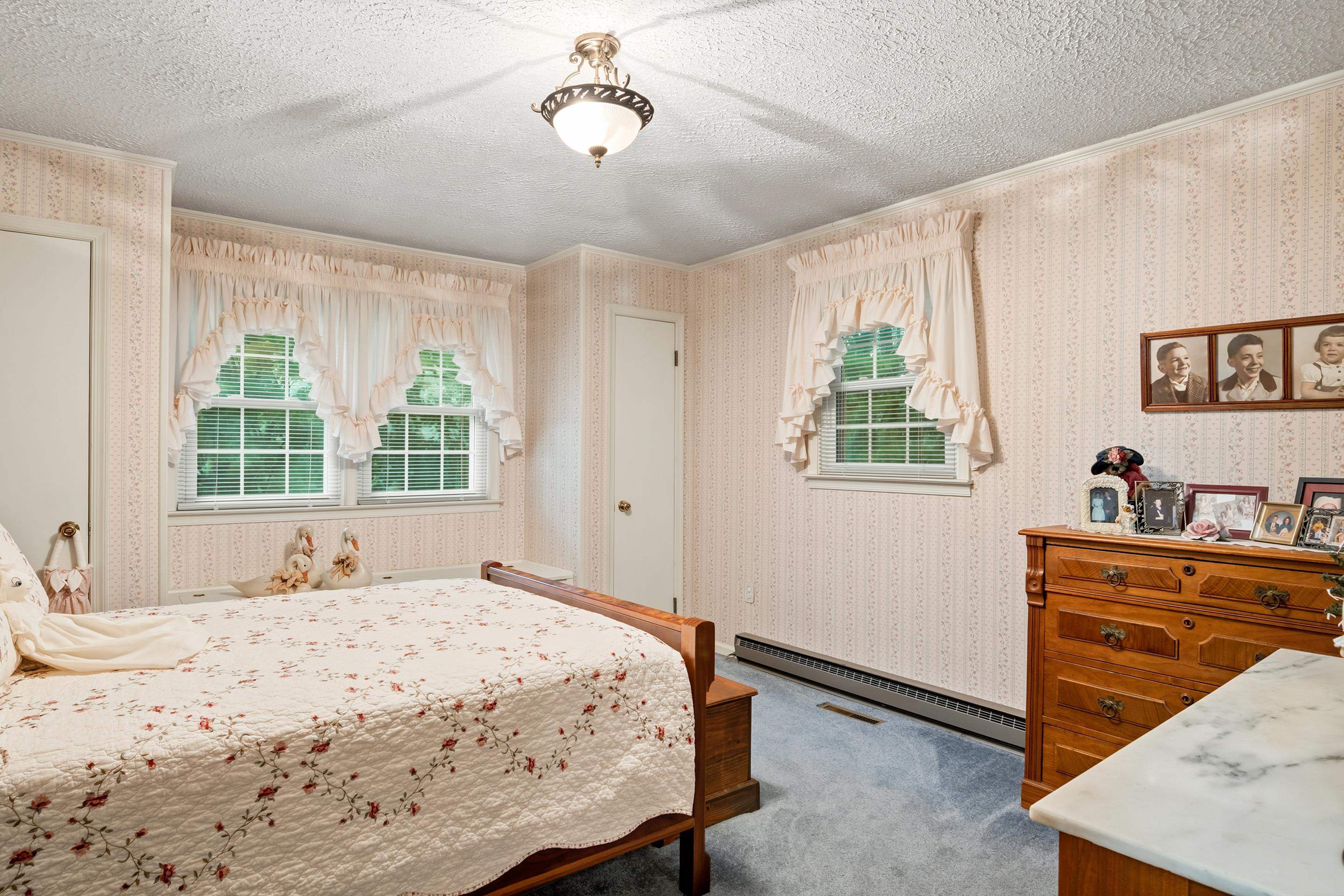 7543 Indian Valley Road NW Willis VA 24380